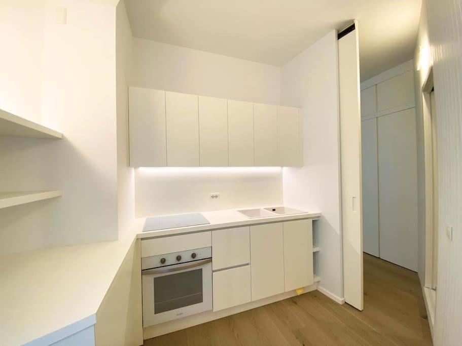 The Window On The Theatre And The Cathedral - Luxury Apartment Como Exterior photo